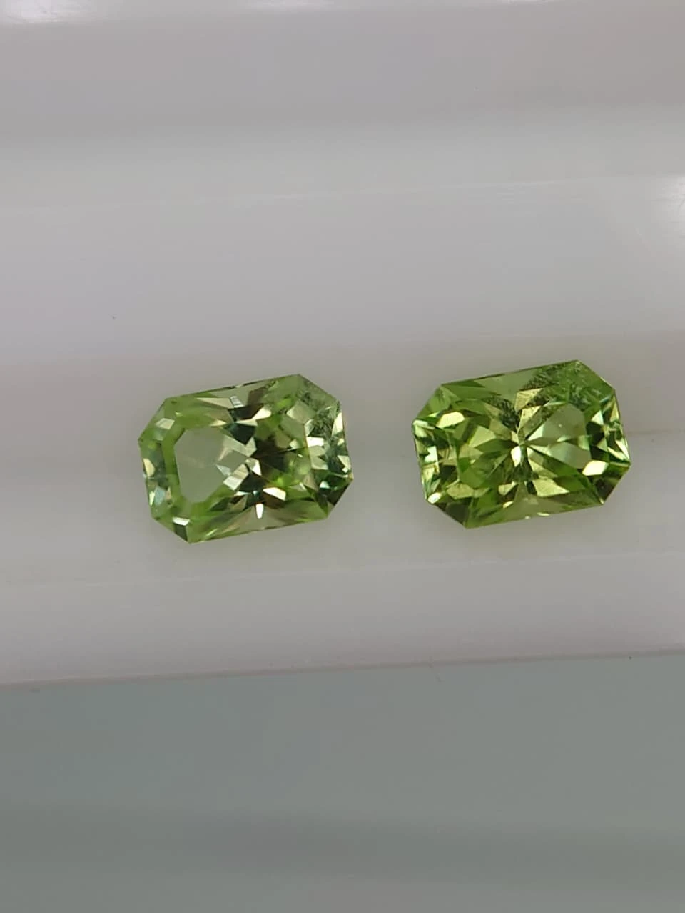 1.5ct Natural Peridot Pair Loose Gemstones from Pakistan — view 5